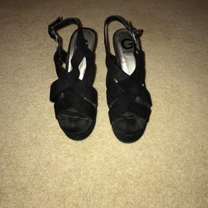 Black criss-cross wedges